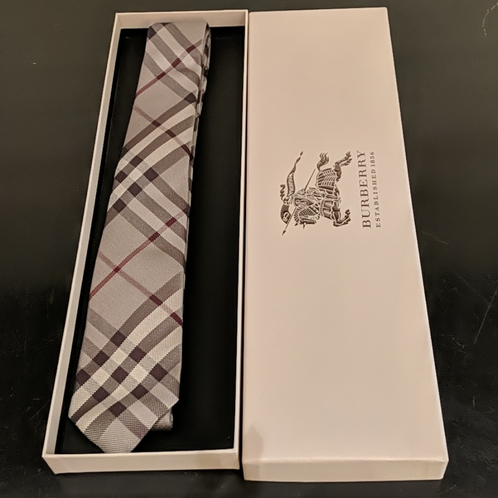 Burberry Tie - perfect holiday gift